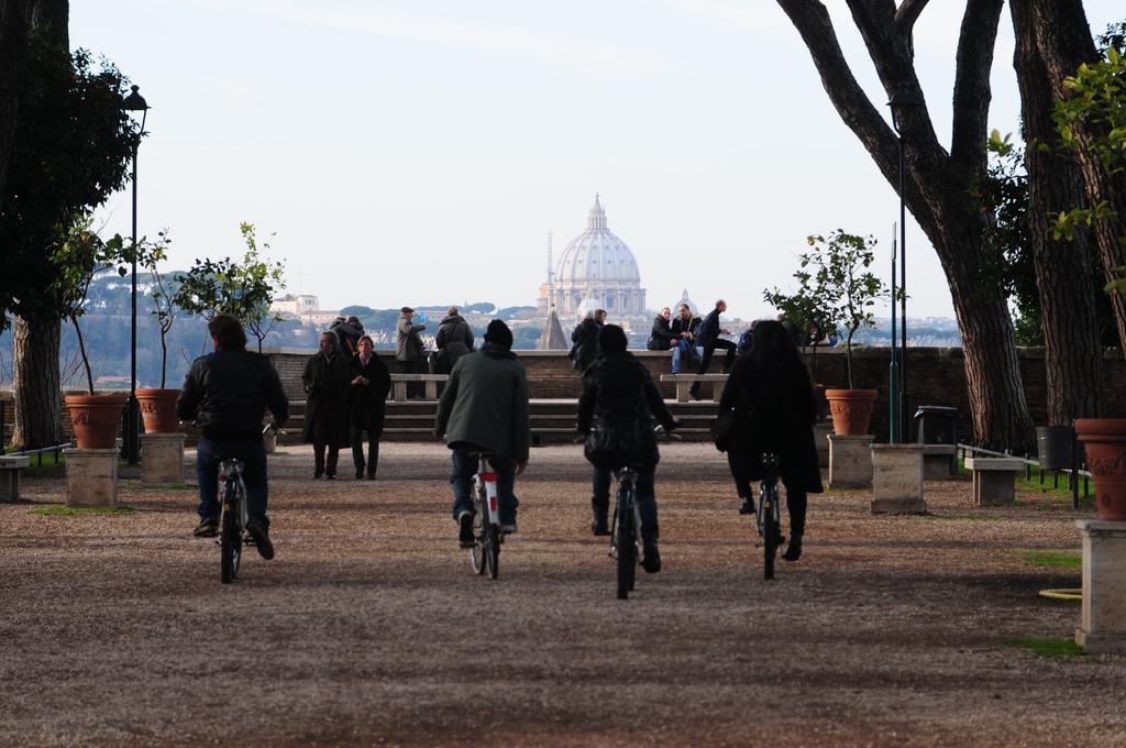 Al Portoncino * Roma